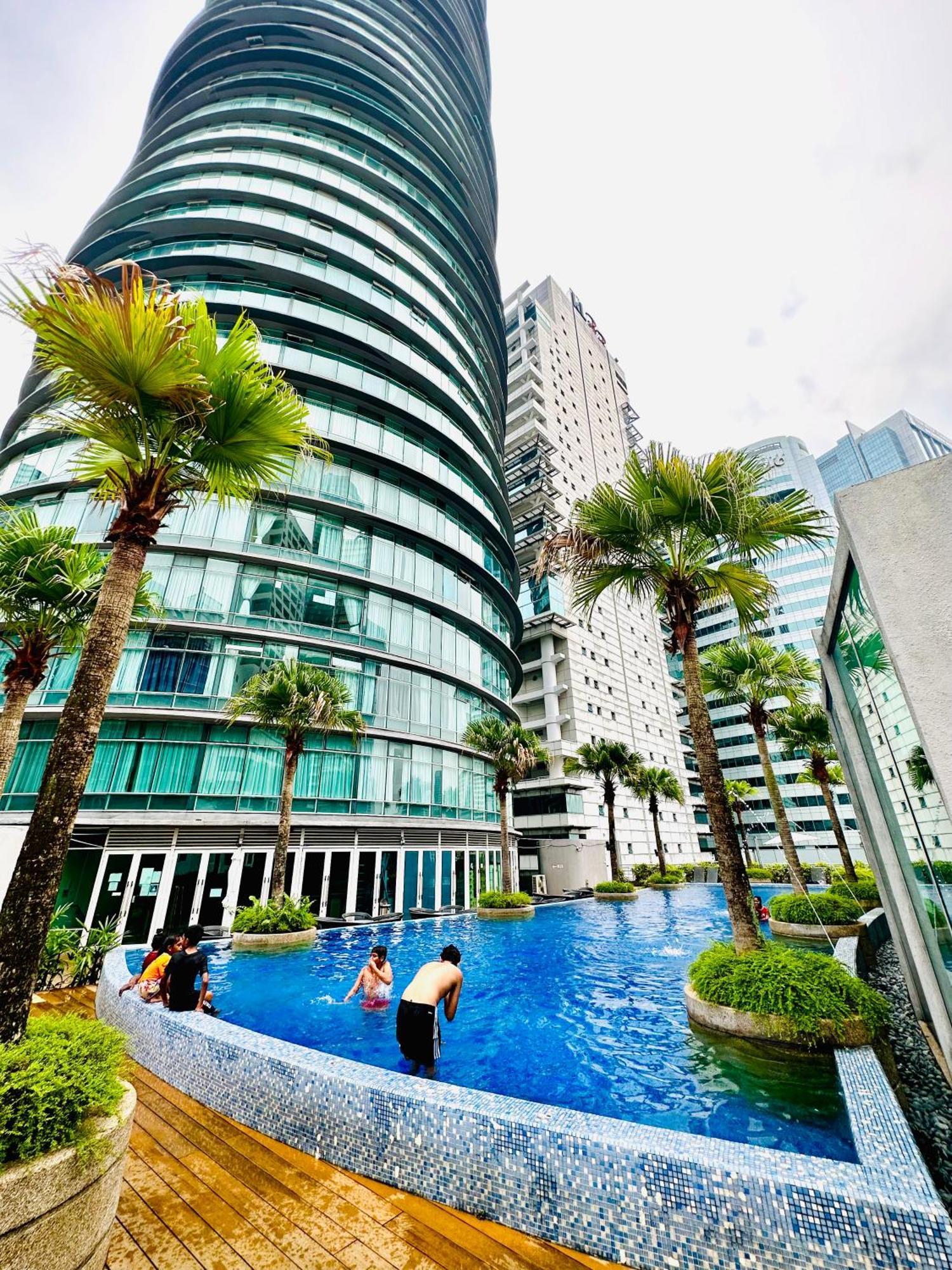 Vortex Suites Sky View Klcc Kuala Lumpur Exterior photo